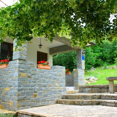 Holiday home Deni *